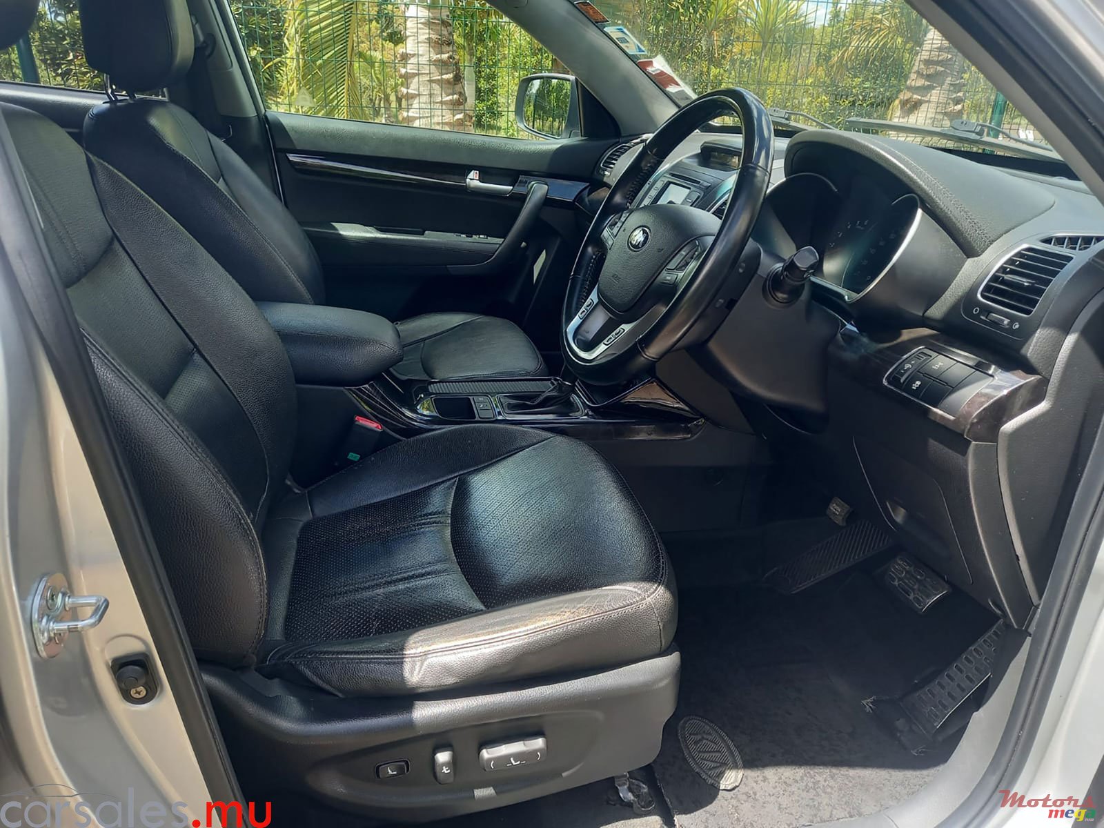 2013' Kia Sorento 2.2 CRDI AWD 7 Seater photo #6