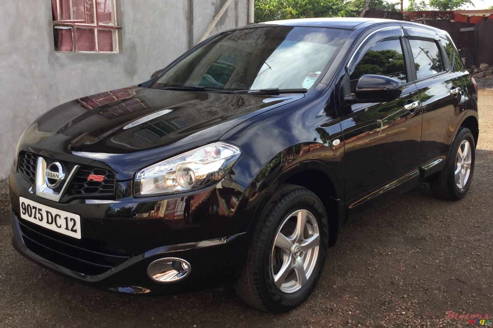 2012' Nissan Qashqai photo #2