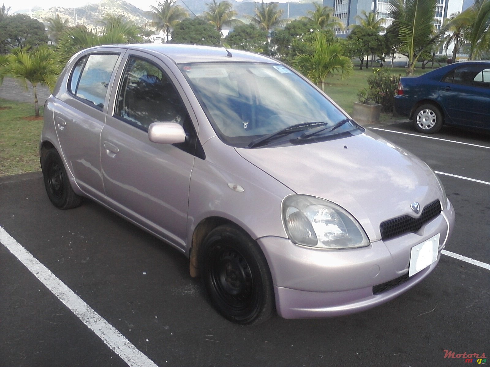 2000' Toyota None photo #1