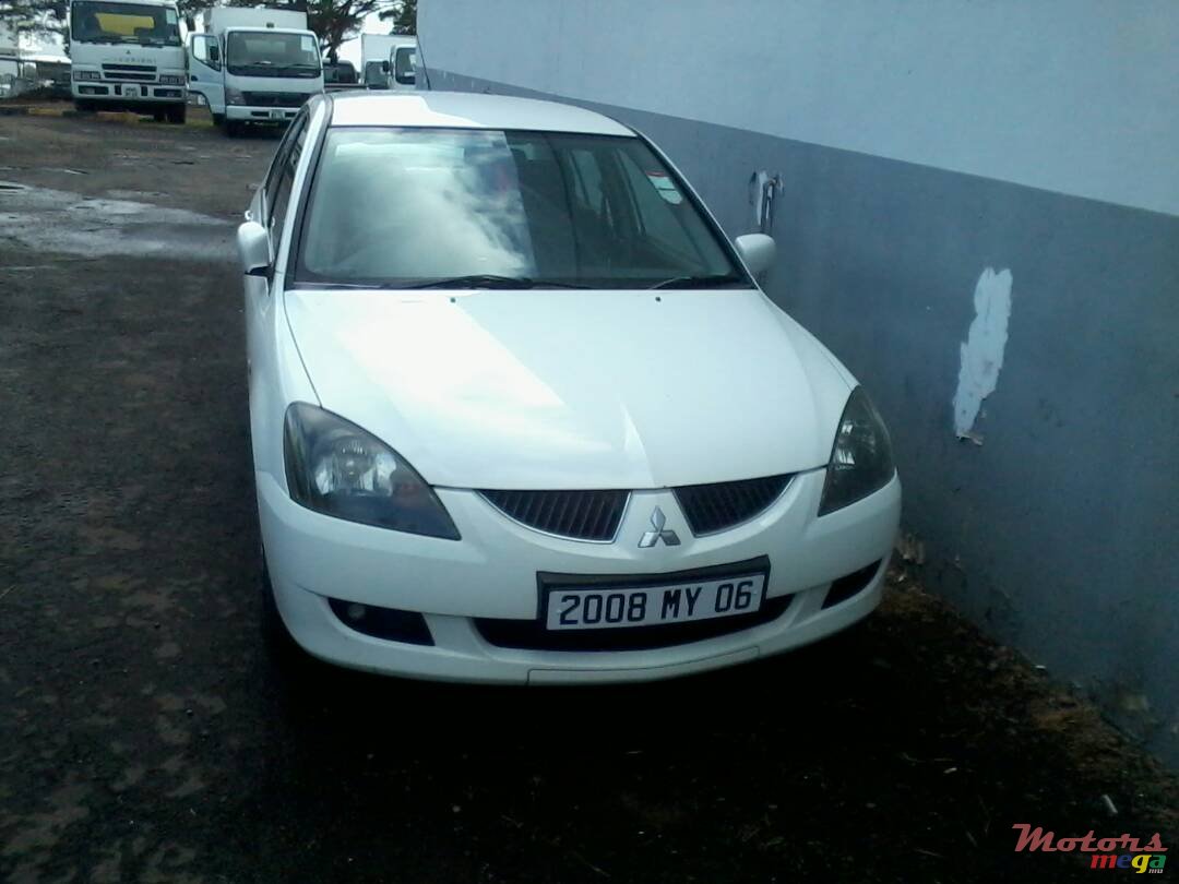 2006' Mitsubishi Lancer photo #1