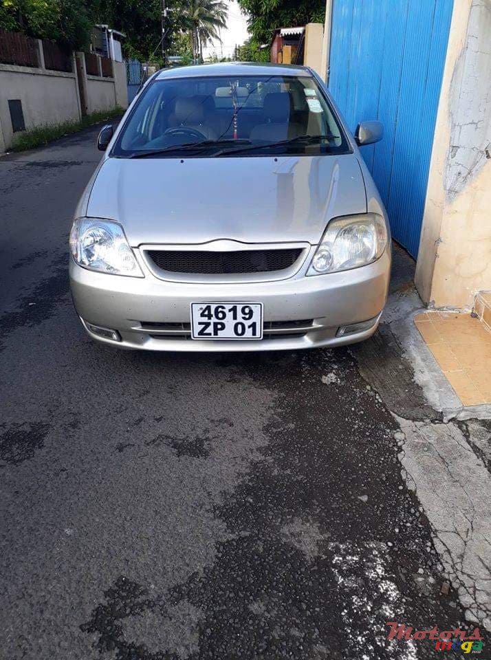 2001' Toyota photo #2