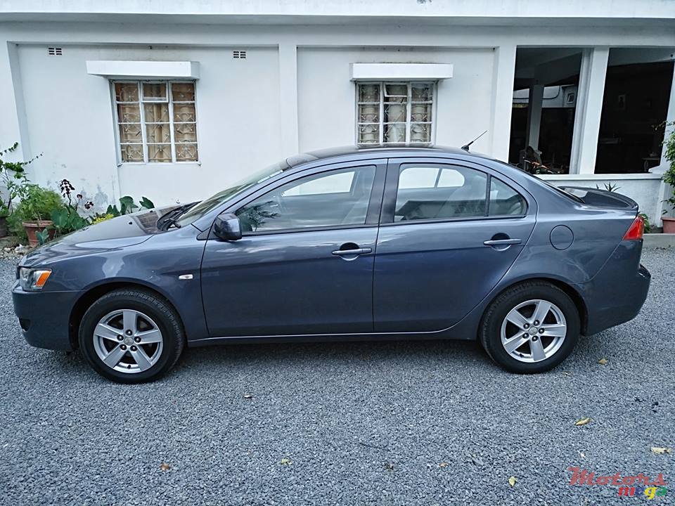 2008' Mitsubishi Lancer EX photo #4