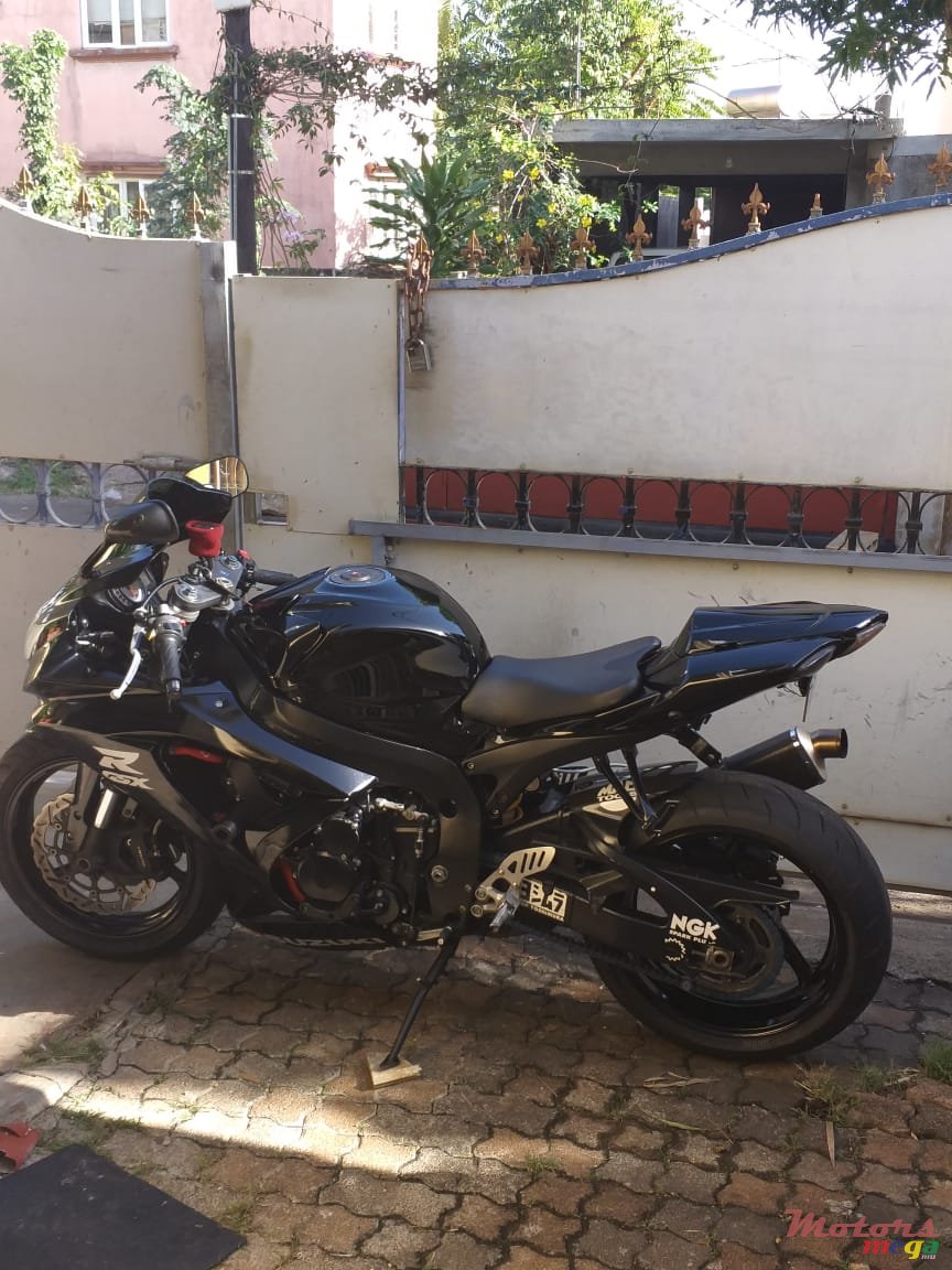 2008' Suzuki photo #3