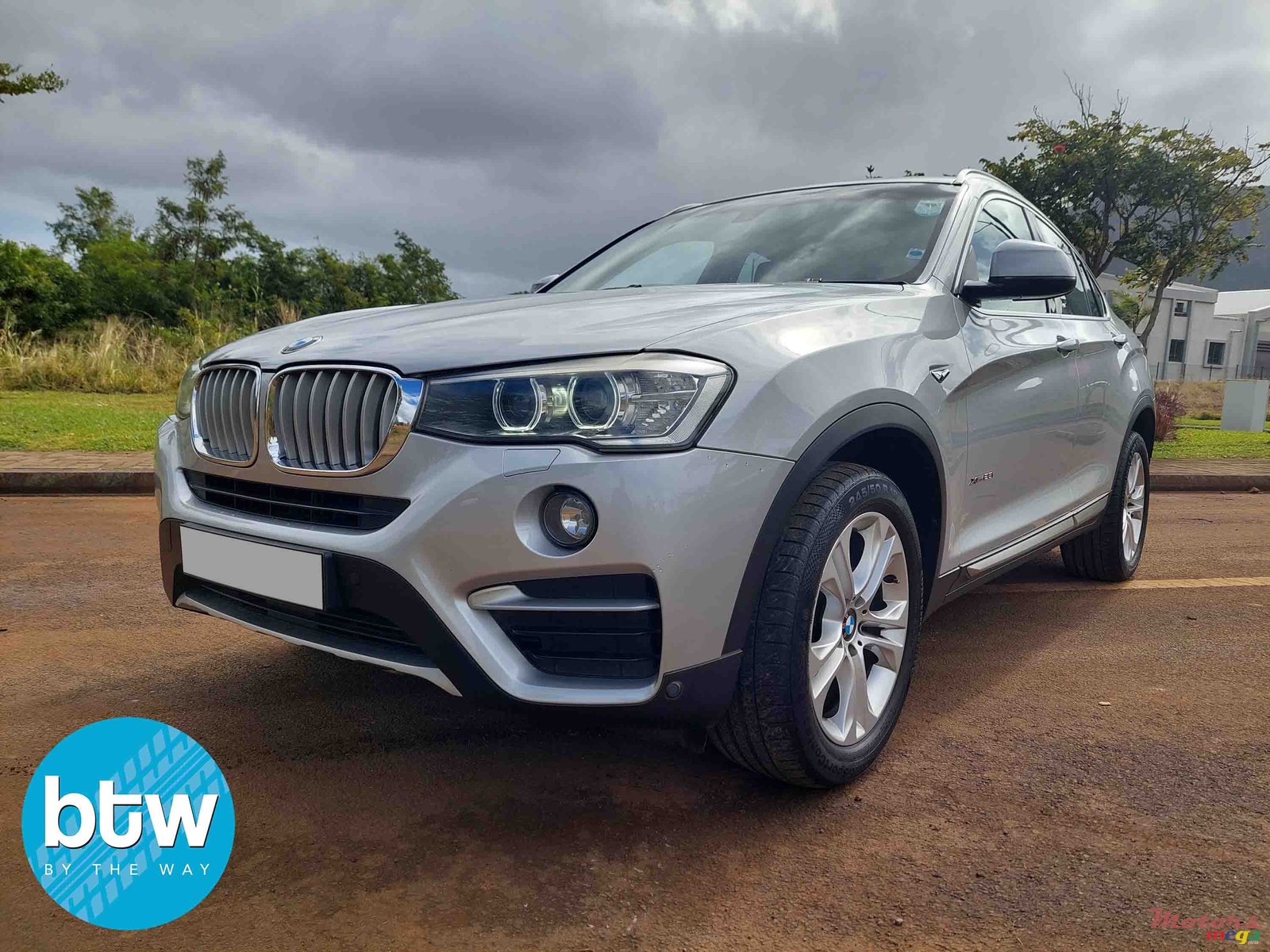 2016' BMW X4 photo #2