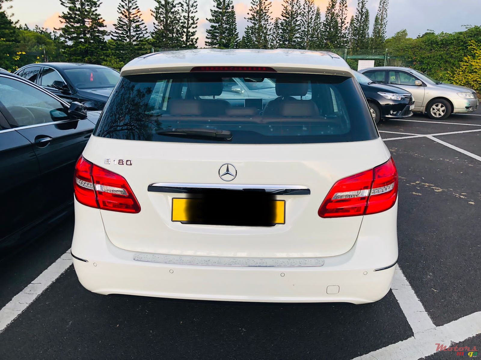 2013' Mercedes-Benz B 180 photo #3