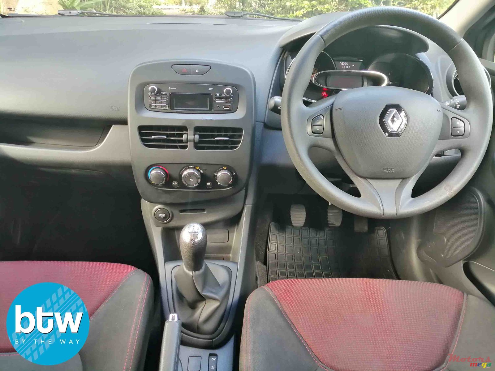 2013' Renault Clio 1.2 photo #6