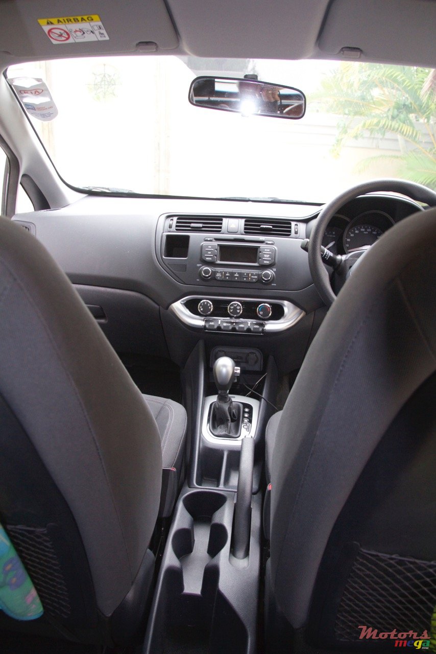 2014' Kia Rio Buzz 1.4 photo #4