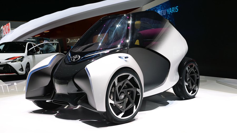 Toyota i-TRIL concept: 3-seat electric leans to the future