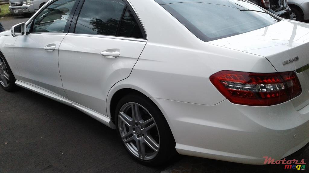 2013' Mercedes-Benz 200E AMG photo #2