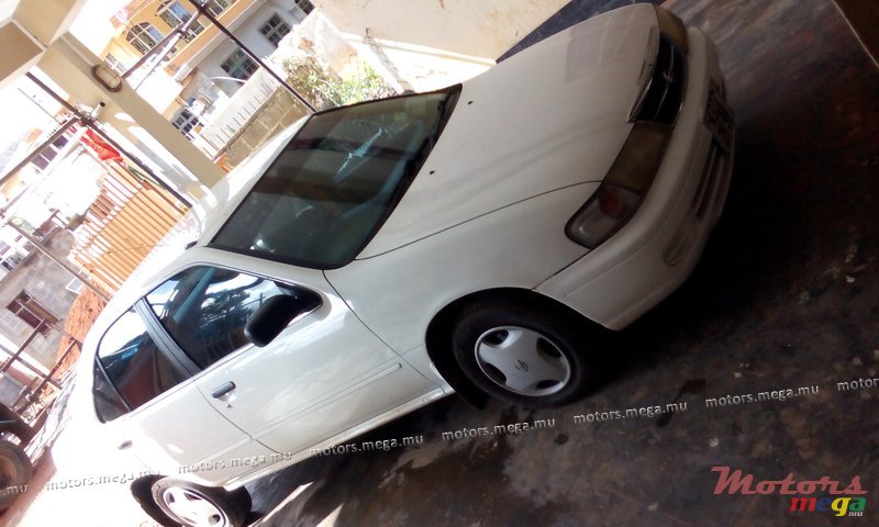 1998' Nissan Sunny B14 photo #1