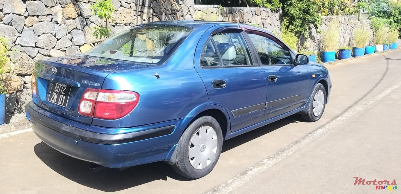 2001' Nissan Sunny photo #4