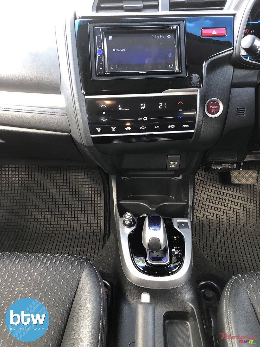 2014' Honda Fit photo #7