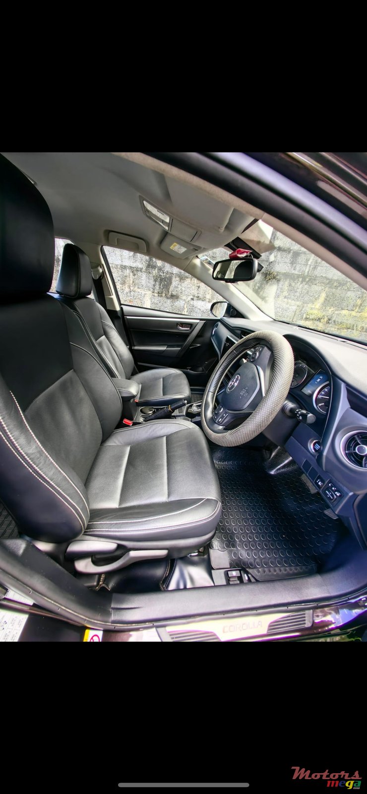 2020' Toyota Corolla photo #4