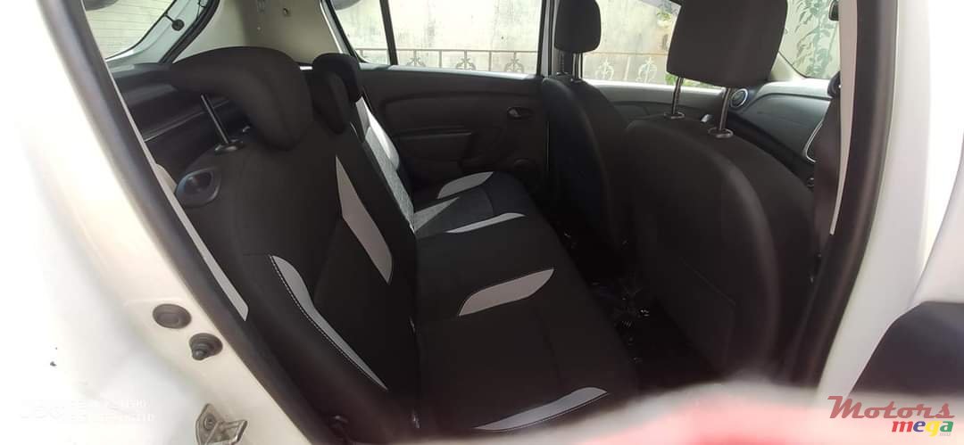 2015' Renault Sandero Full options Stepway Turbo photo #4