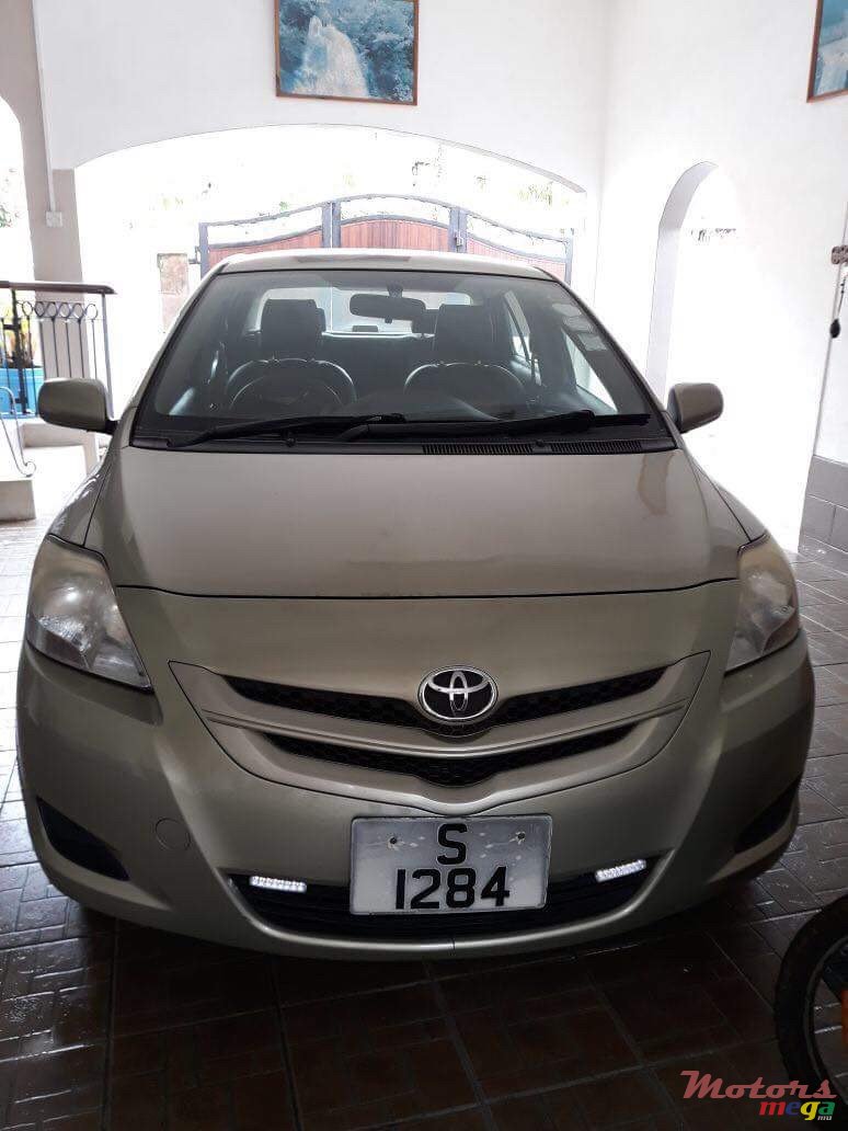 2006' Toyota Yaris photo #3