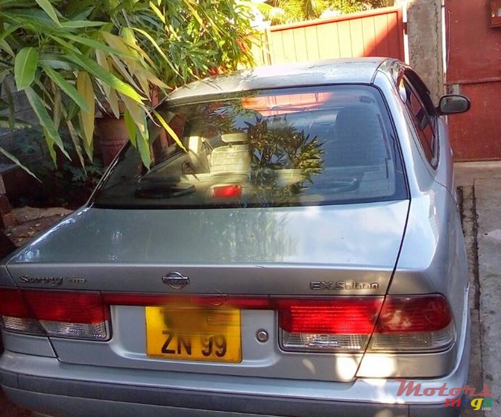 1999' Nissan Sunny photo #2