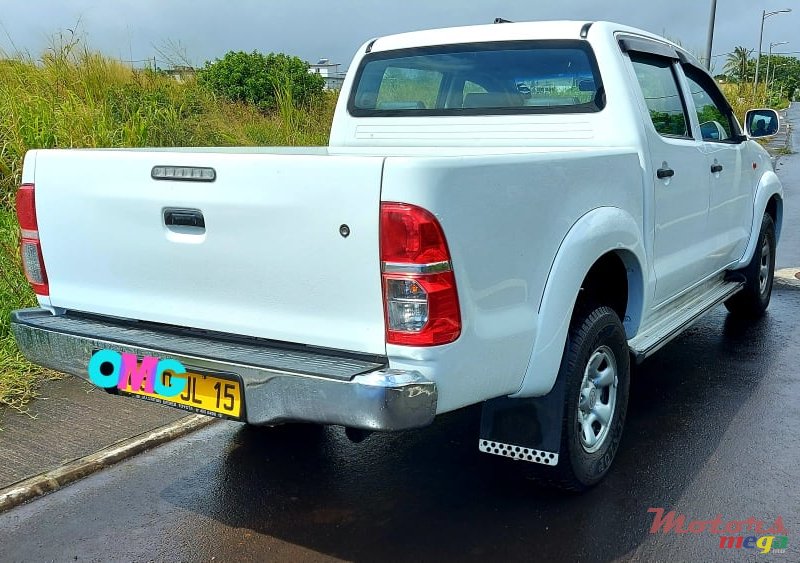 2015' Toyota Hilux 2.5 Turbo photo #4