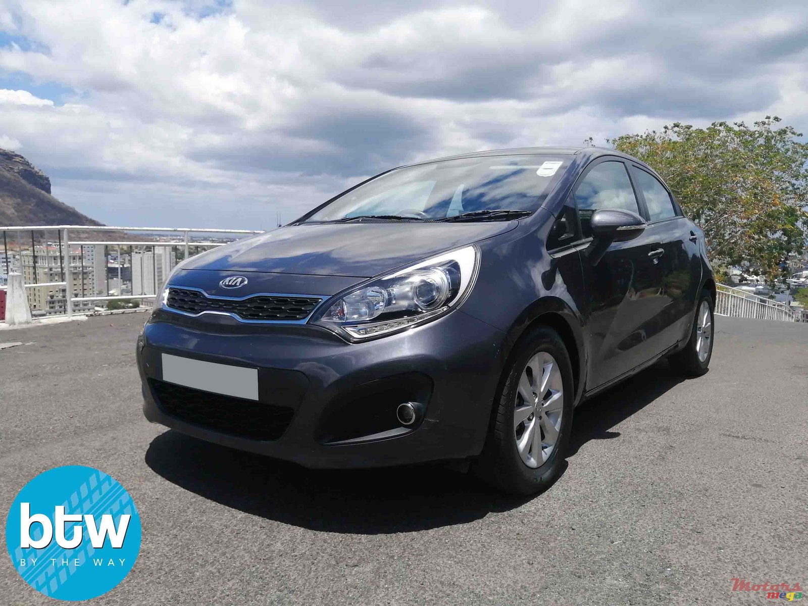 2013' Kia Rio photo #2