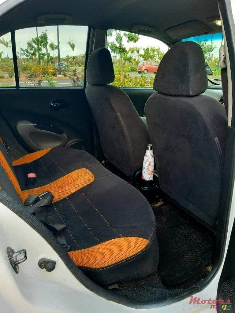 2005' Nissan March photo #1