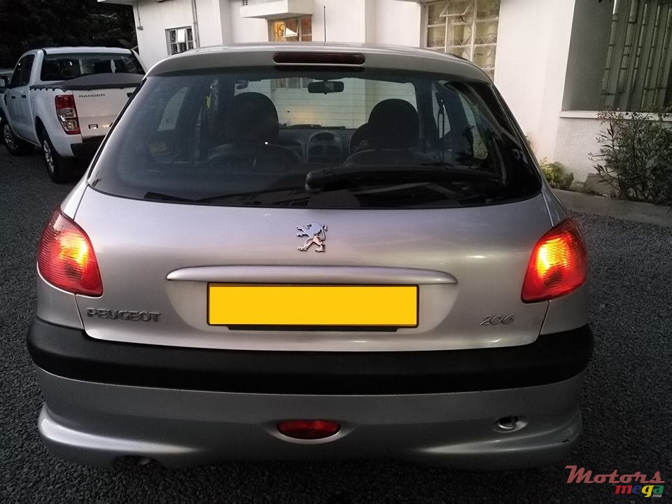 2005' Peugeot 206 photo #4