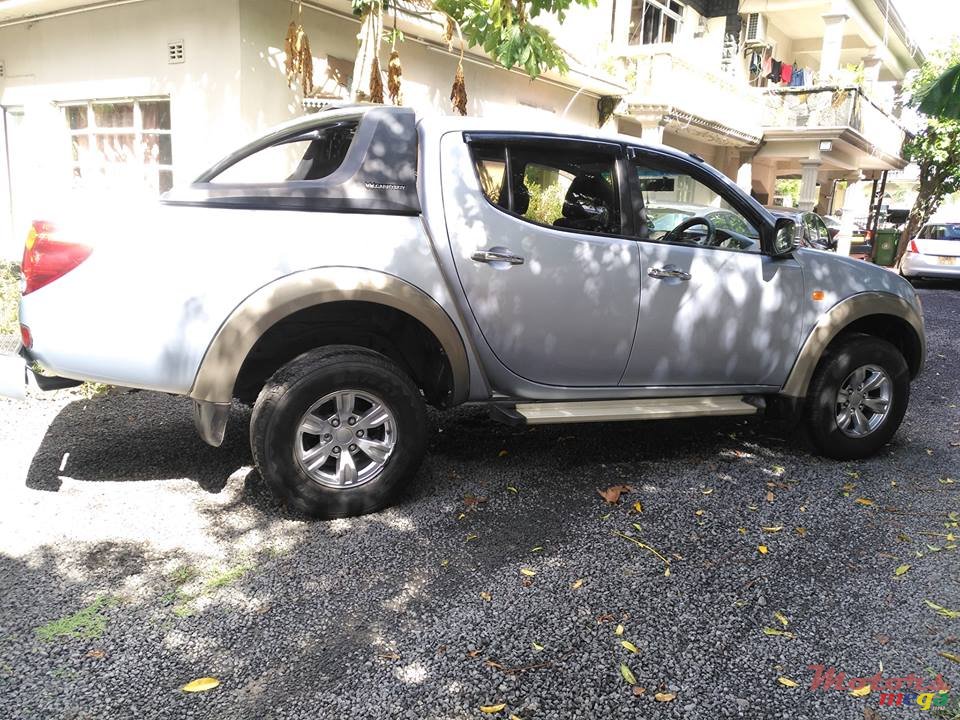 2009' Mitsubishi L 200 Sportero photo #1