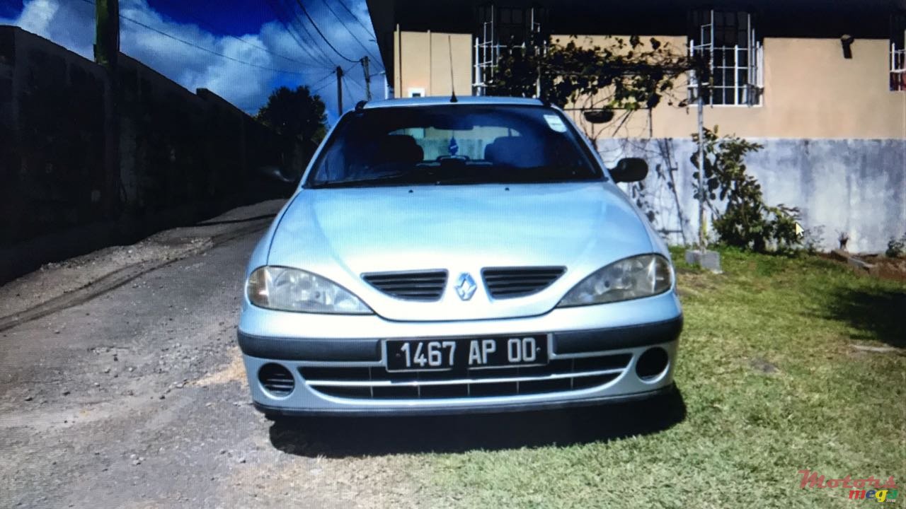 2000' Renault Megane photo #3