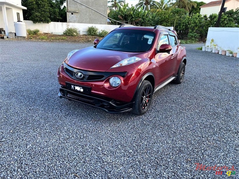 2011' Nissan Juke Auto 1.6L photo #2
