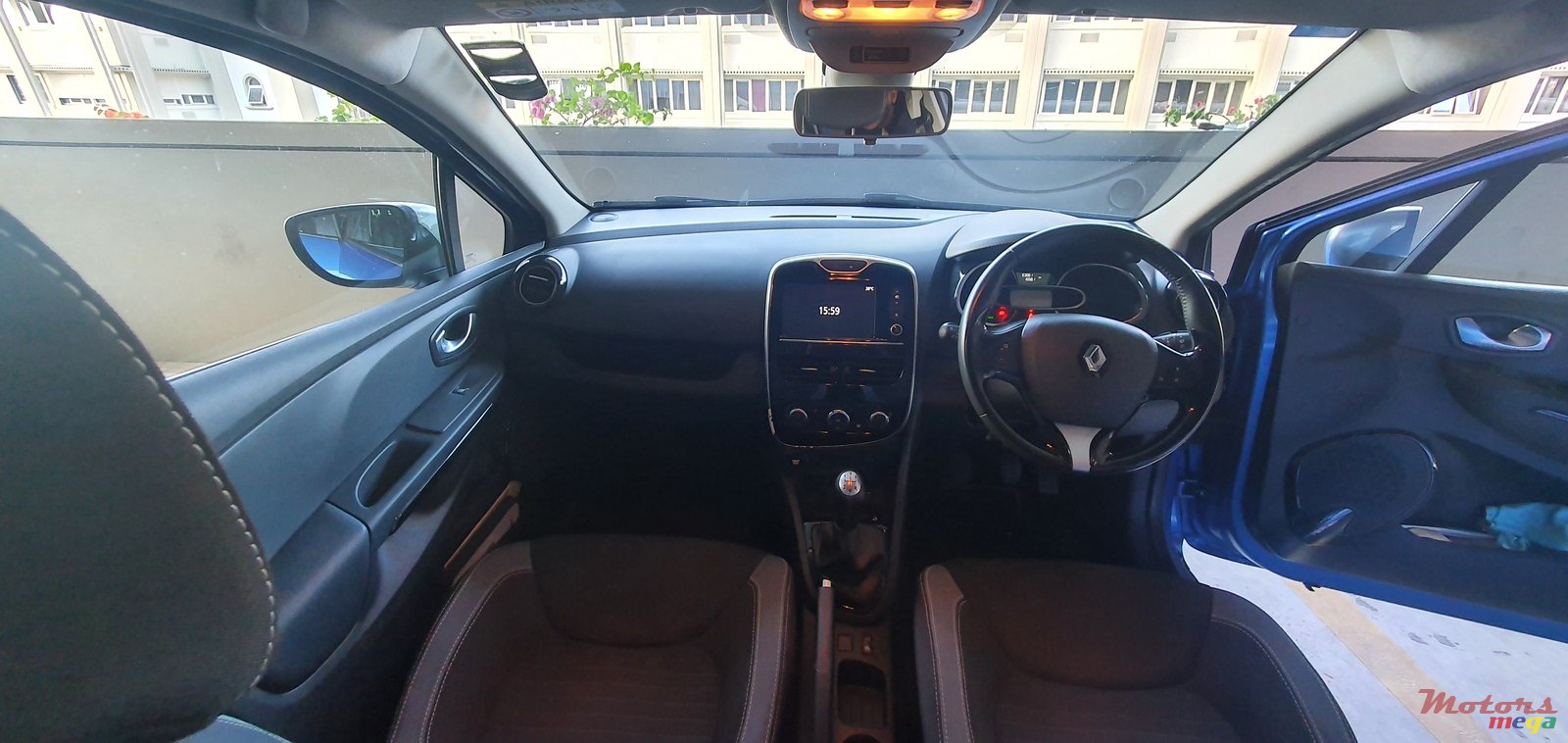 2016' Renault Clio photo #6