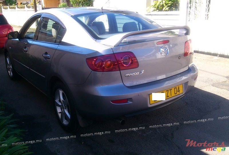 2004' Mazda 3 photo #2