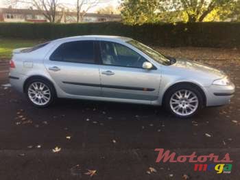 2006' Renault Laguna photo #1