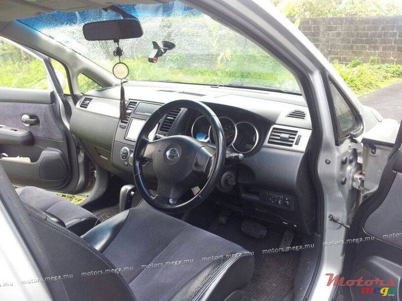 2006' Nissan photo #3