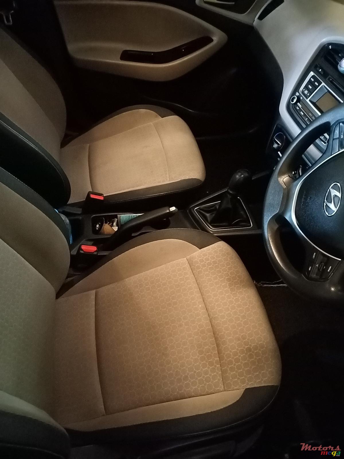 2015' Hyundai i20 photo #4