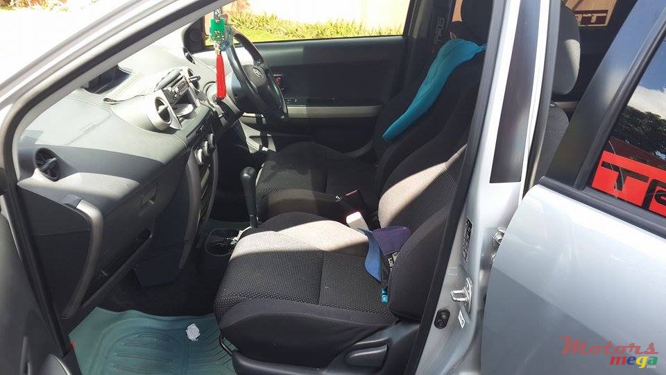 2005' Toyota photo #7