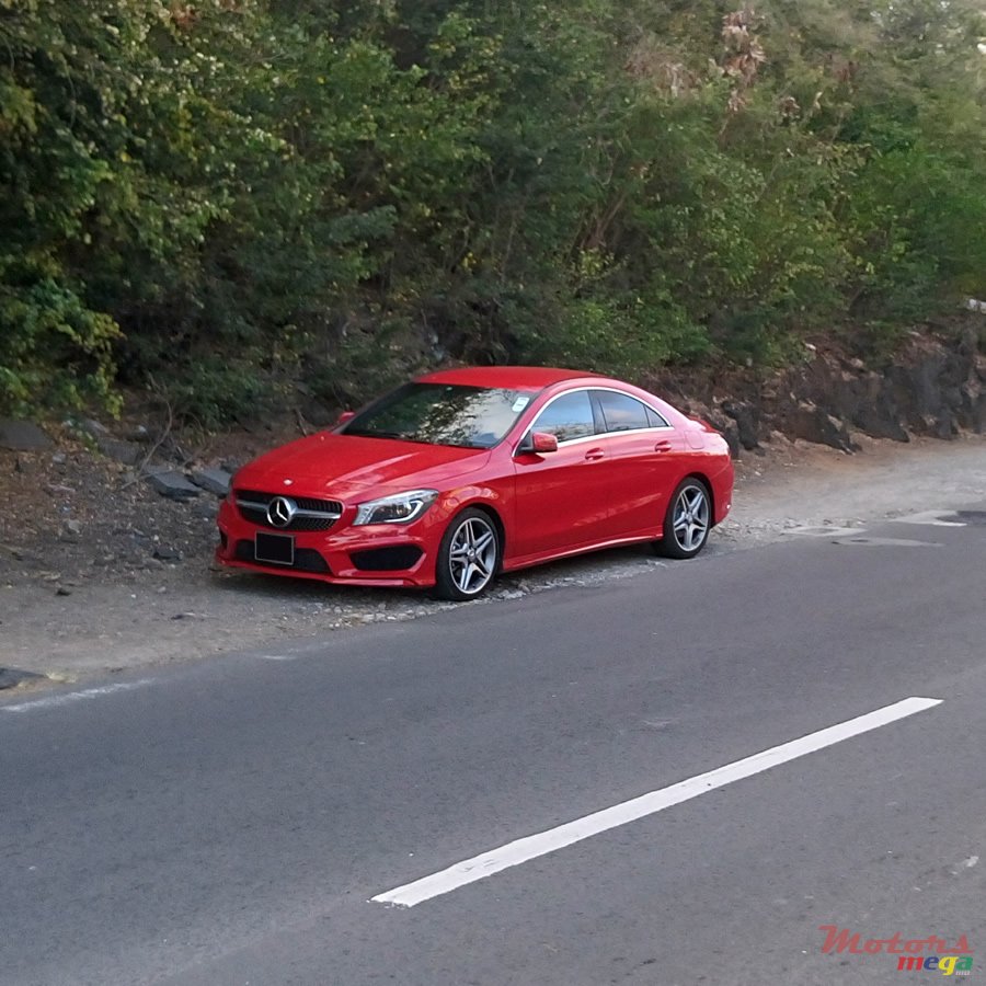 2013' Mercedes-Benz CLA 180 AMG SPORT photo #2