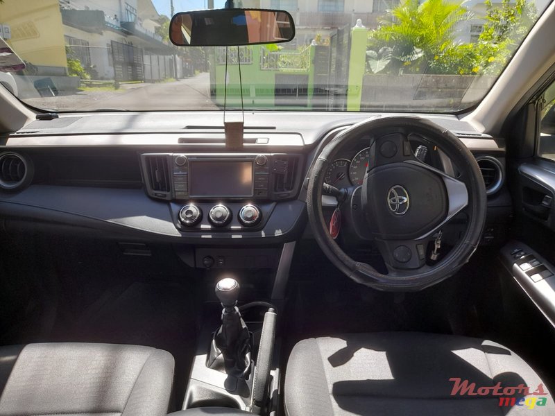 2016' Toyota RAV4 None photo #6