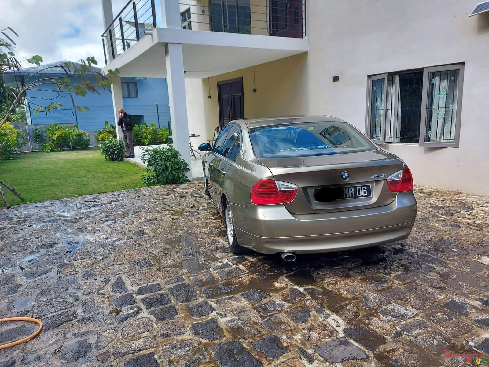 2006' BMW 320 photo #1