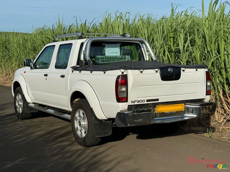 2014' Nissan NP300 Pickup photo #3