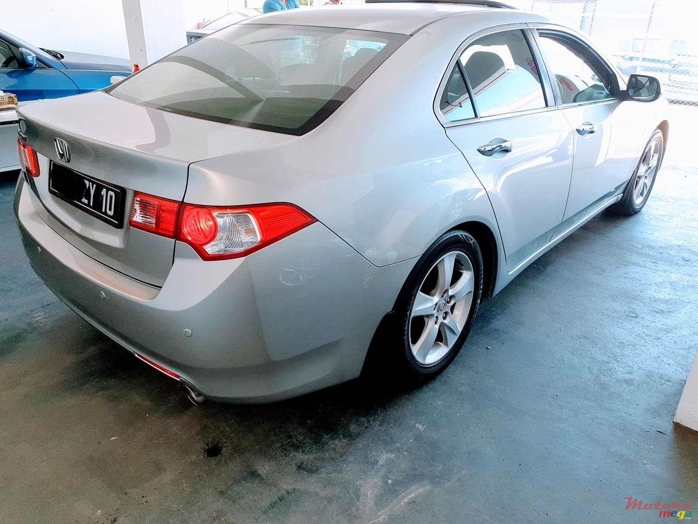 2010' Honda Accord photo #2