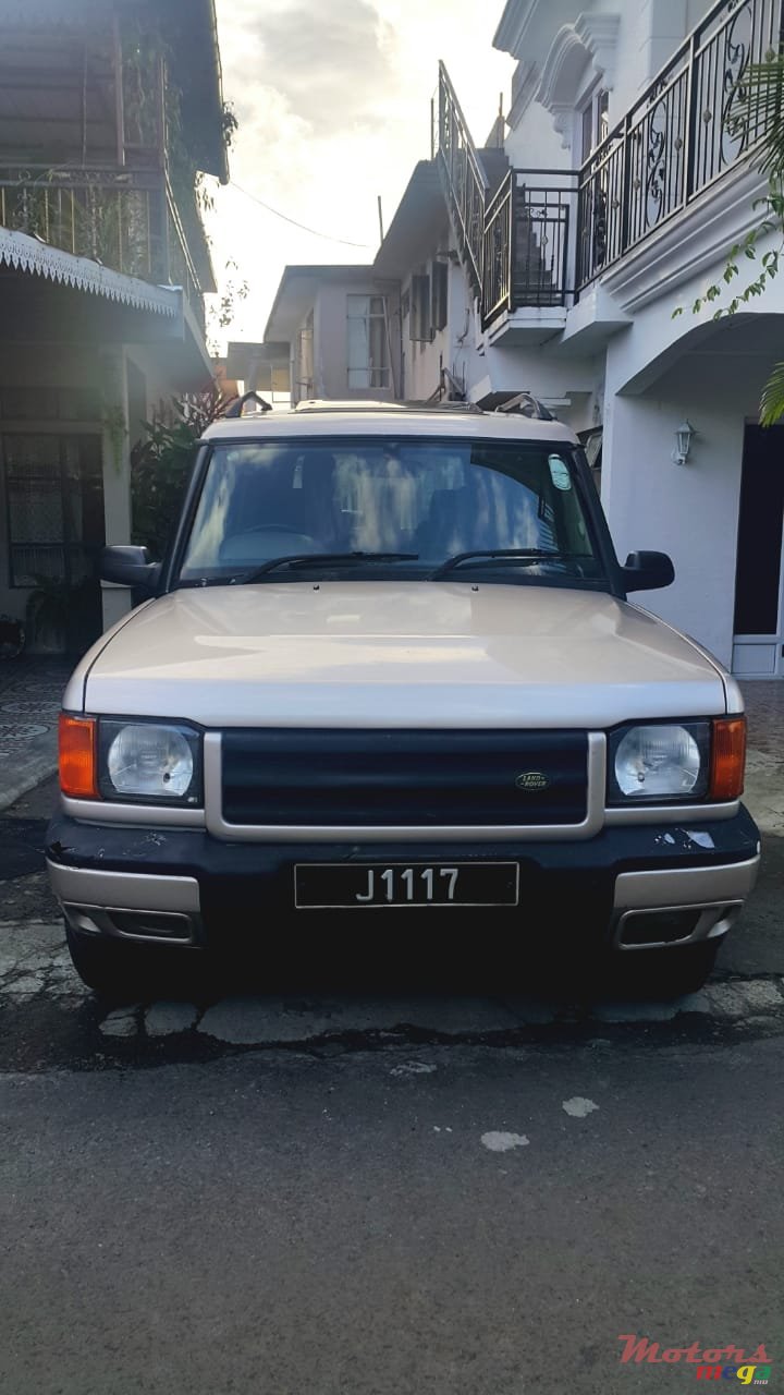 2001' Land Rover Discovery 2 photo #3