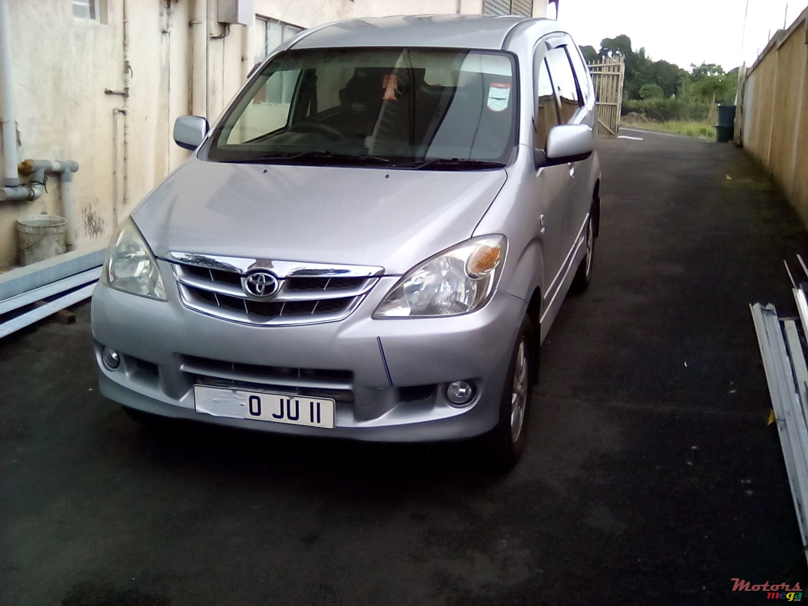 2011' Toyota Avanza Avanza 2011 photo #1