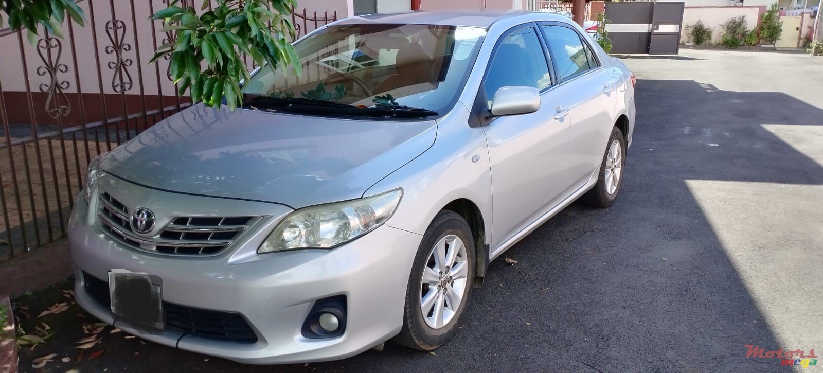 2012' Toyota Corolla photo #1