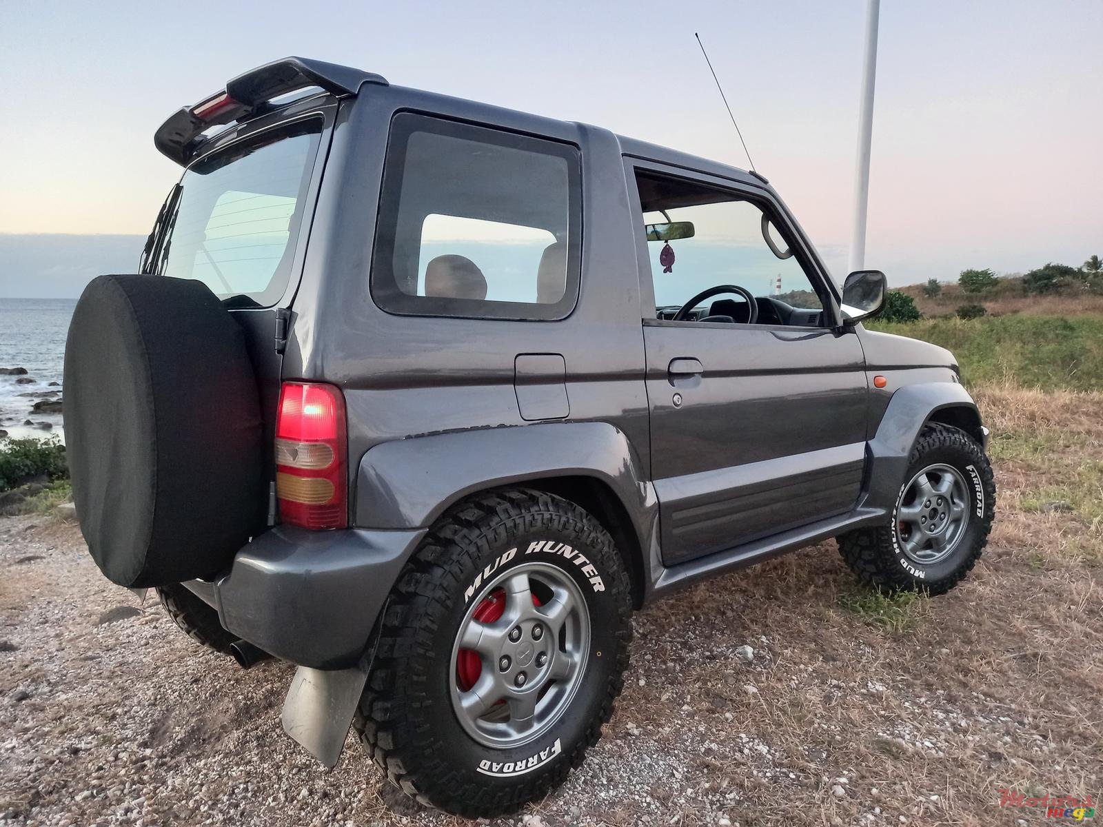 1996' Mitsubishi Pajero OFFROAD photo #7