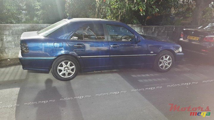 2000' Mercedes-Benz photo #2