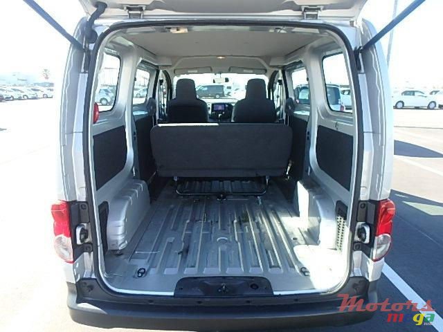 2013' Nissan NV Nv 200 photo #5