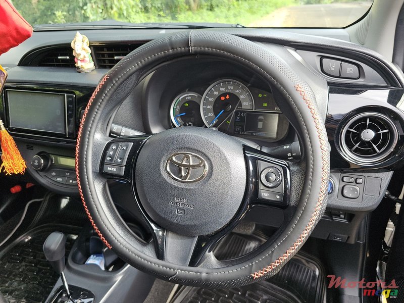 2019' Toyota Vitz Hybrid photo #4