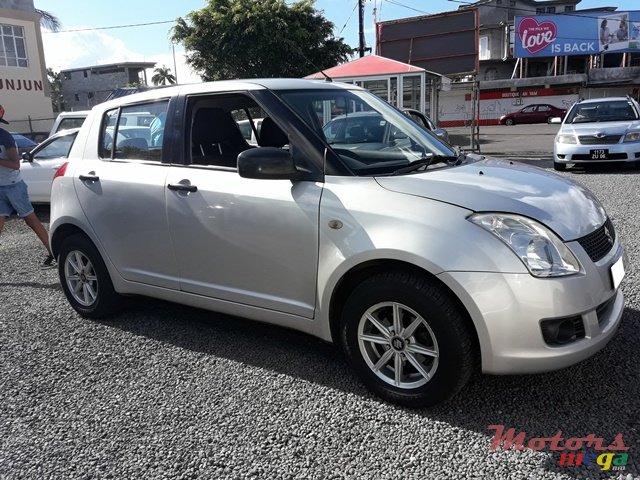 2008' Suzuki Swift photo #3