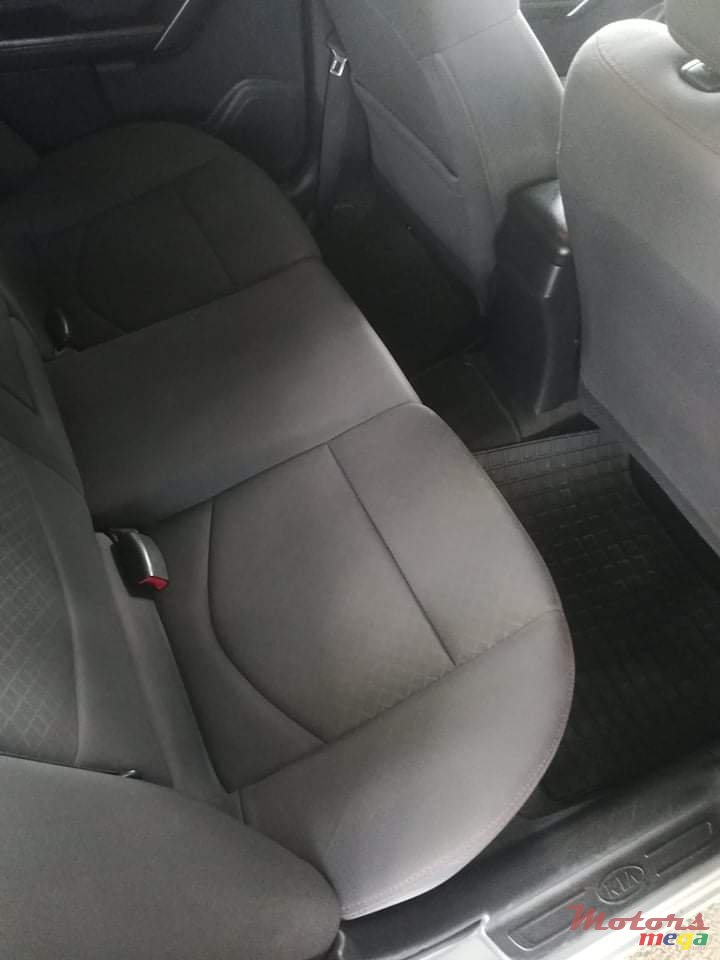 2011' Kia Cerato photo #1