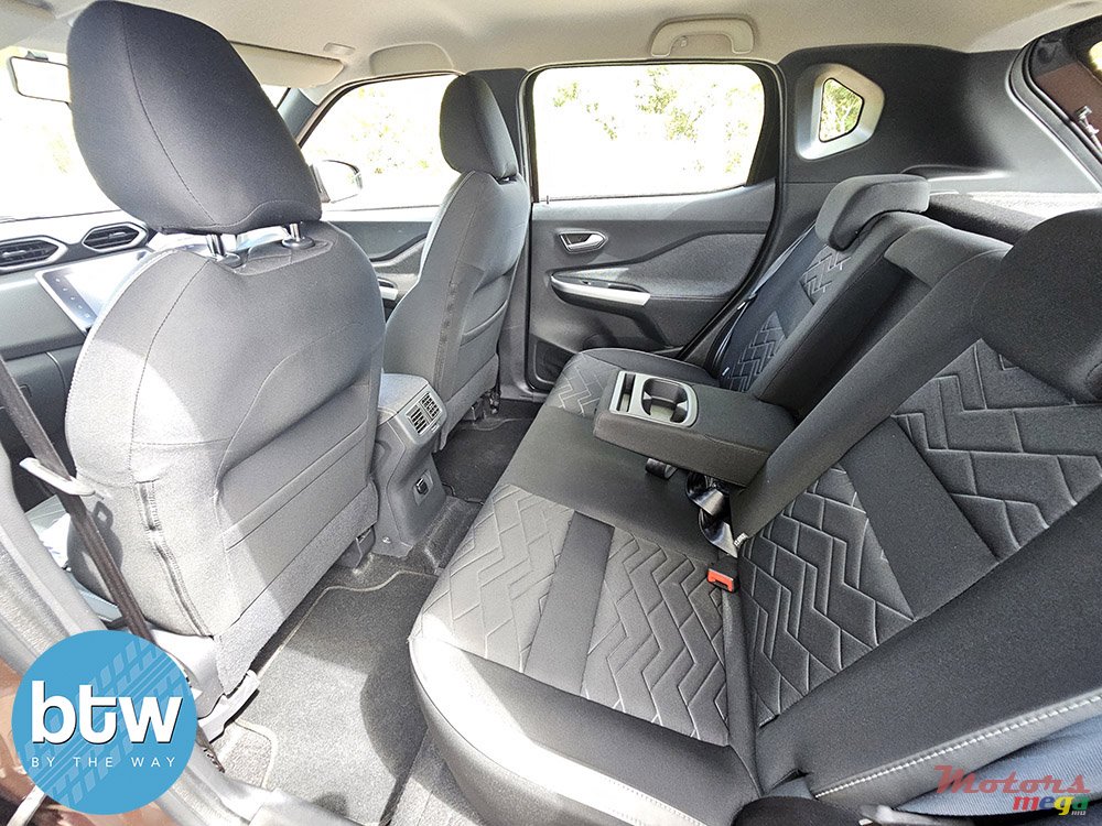 2021' Nissan MAGNITE EM2 photo #6