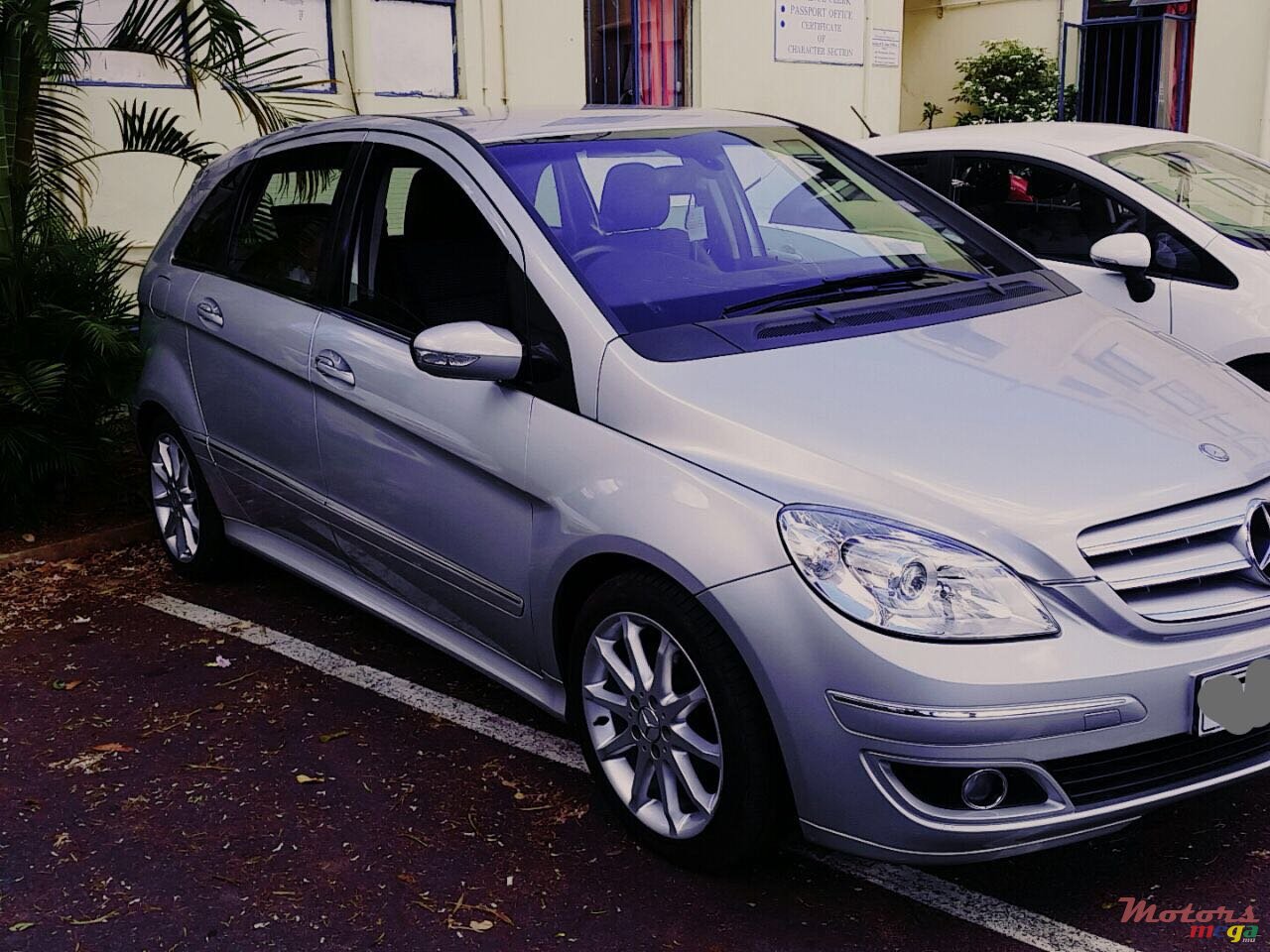 2007' Mercedes-Benz B 150 photo #1