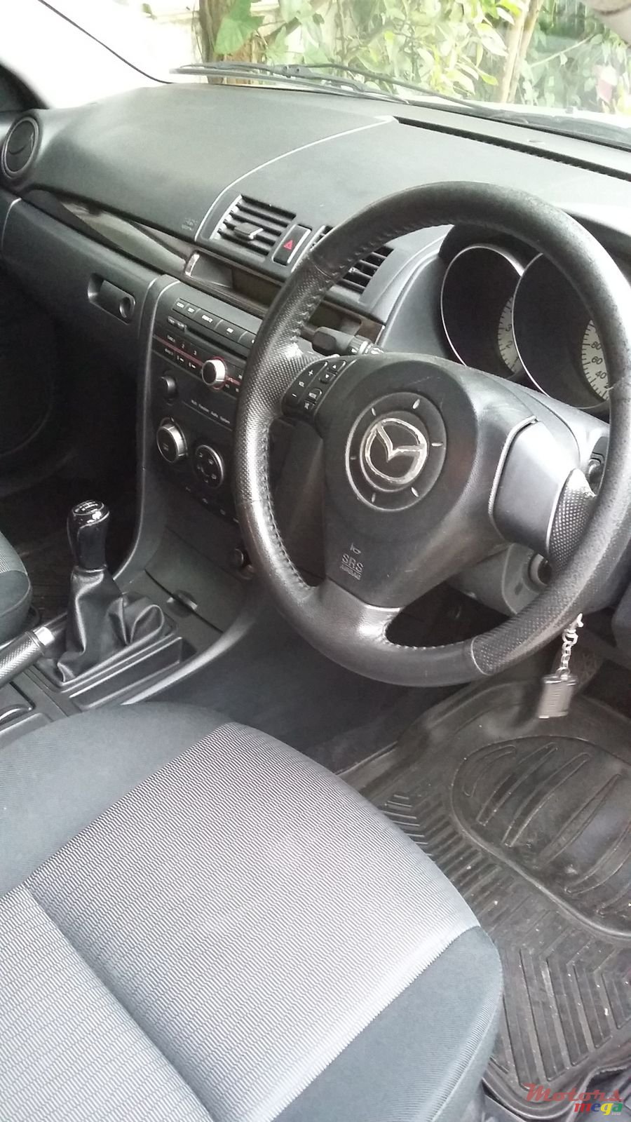 2007' Mazda 3 photo #2